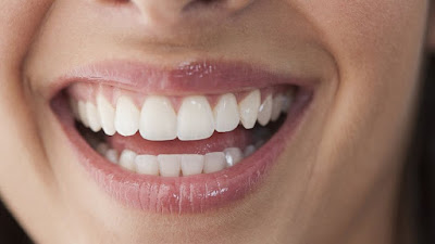 Read more about the article TEETH, emotional and spiritual meaning