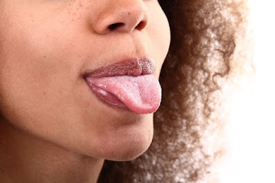 Read more about the article TONGUE, emotional and spiritual meaning
